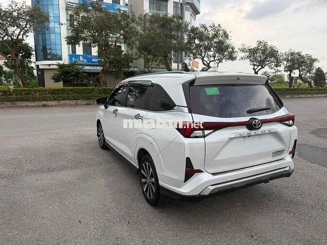 Toyota Veloz Cross 2023