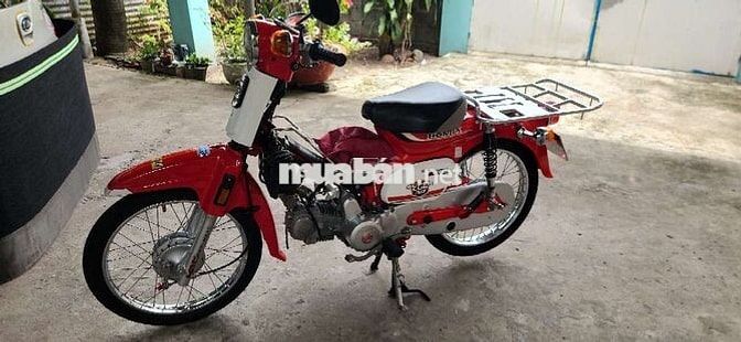 Honda Super Cub 50 Đỏ