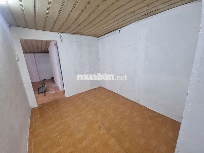 Chỉ 7tr, Nguyên Căn c.chủ, DT 11x6M, 70m2, ở được GĐ lớn nhiều người,