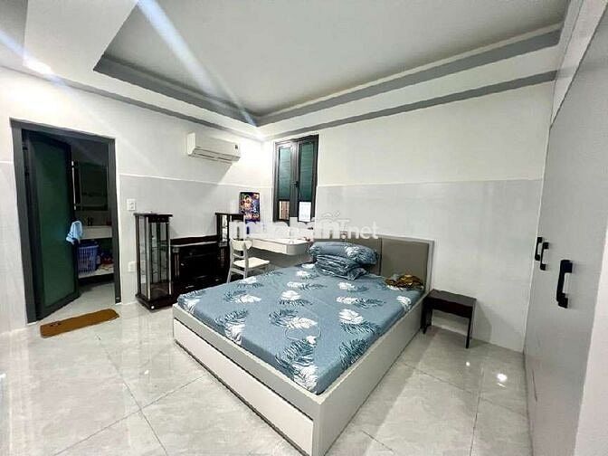 SIÊU PHẨM MẶT TIỀN KD LẠC LONG QUÂN - DT 4.2x26M 4 TẦNG. Nhỉn 26 Tỉ