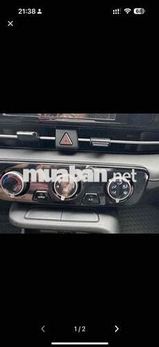 Hyundai Accent 1.5 AT Đỏ 3000km