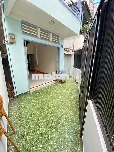 BÁN NHÀ ĐƯỜNG NGUYỄN CHÍ THANH P2 Q10