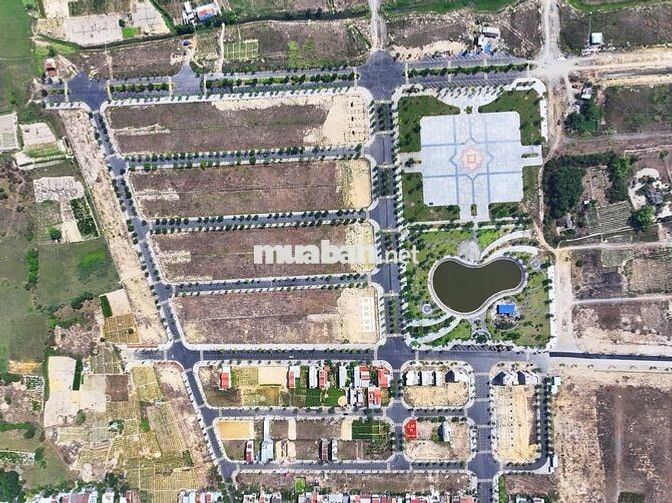 Bán đất Hội An lô góc ngã tư 177m2 đường 13,5m