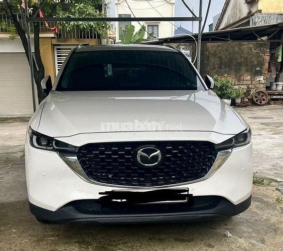 Mazda 2024 Luxury 20.000 km Trắng