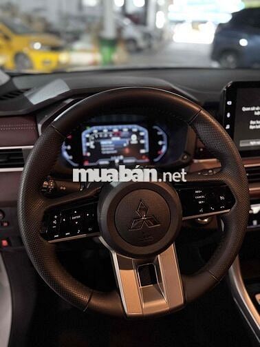Mitsubishi Xpander Cross 2025 Trắng