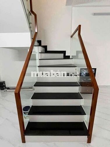 Nhà 1 Trệt 2 Lầu 4PN 4x30m Mặt Tiền Đường Lâm Văn Bền Quận 7