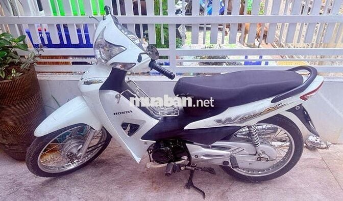 Xe máy Honda màu Trắng