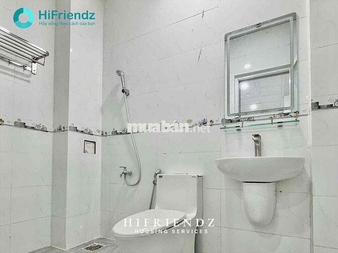 Khai Trương phòng Cửa sổ sáng mới , Trần Thị Ngôi F4 Q8 khu Cao Lỗ Q8