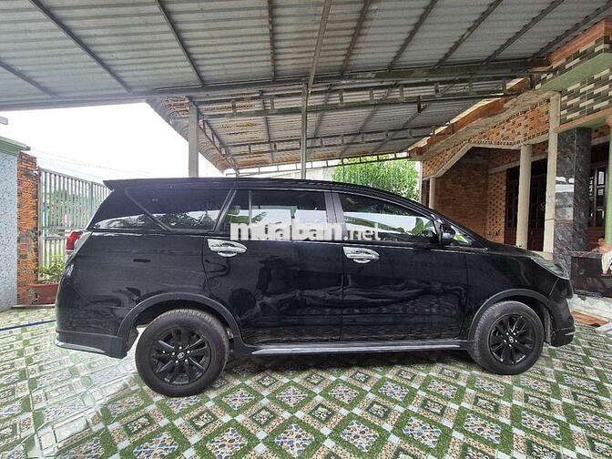 INNOVA VENTURER2018