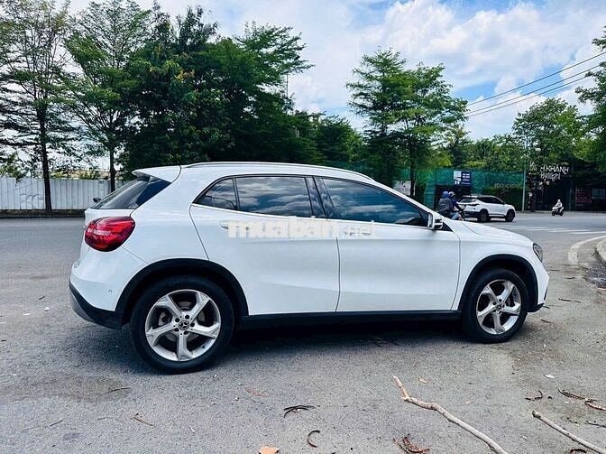 Mercedes-Benz GLA200 FL 2020 Trắng