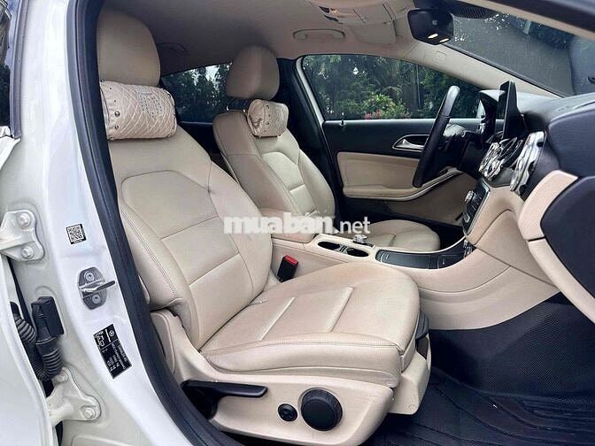 Mercedes GLA200 2019 Trắng 60000 miles