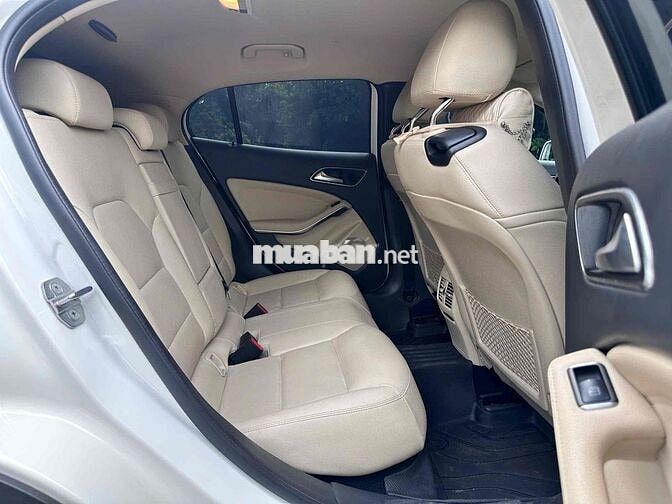 Mercedes GLA200 2019 Trắng 60000 miles