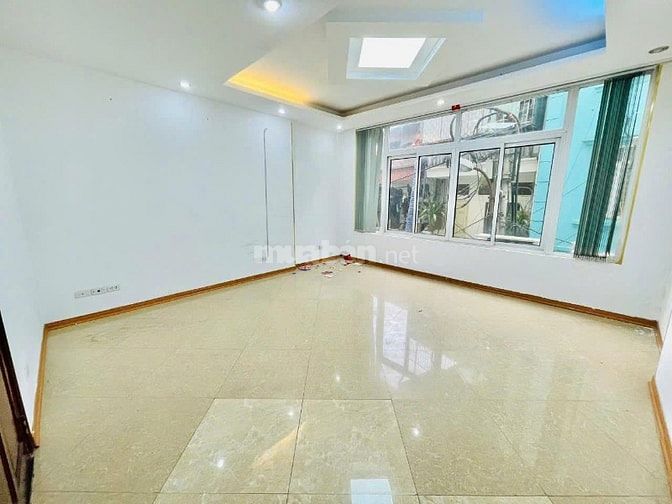 CHO THUÊ VĂN PHÒNG MẶT PHỐ NGUYỄN TRÃI – NGAY NGÃ TƯ NGUYỄN XIỂN