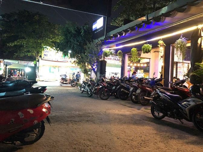 Sang quán Cafe 10x20 căn góc Lê Đức Thọ-Gò Vấp, doanh thu cao