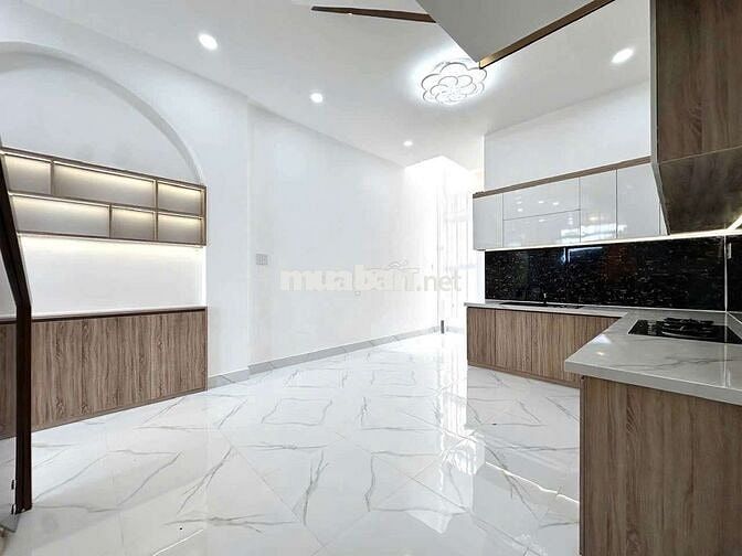 Khai trương nhà phố mới 100% - Hẻm xe hơi
