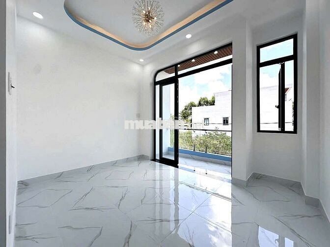 Khai trương nhà phố mới 100% - Hẻm xe hơi