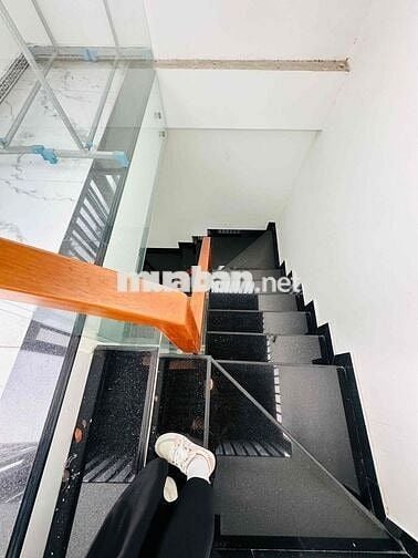 NHÀ HẺM SÁT MẶT TIỀN LÊ VĂN THỌ GÒ VẤP GẦN CV LÀNG HOA