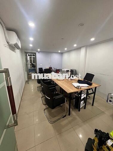 Chính chủ cho thuê nhà phố Đông Tác, phường Kim Liên, Hà Nội