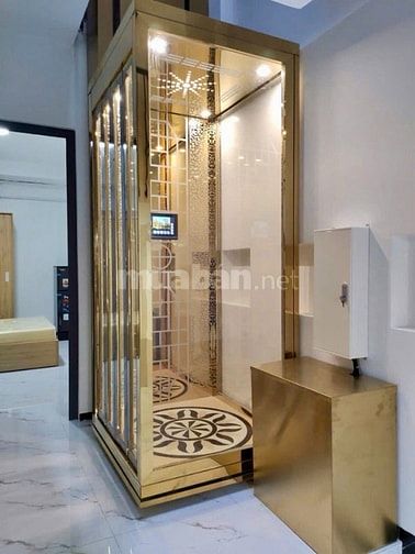 Bán nhà CHDV 6 phòng, có thang máy, dòng tiền 40tr/tháng, 9,3 tỷ