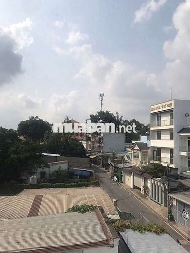 cho thuê nhà gần chùa hoằng pháp hóc môn giá 15tr đường xe hơi còn bớt