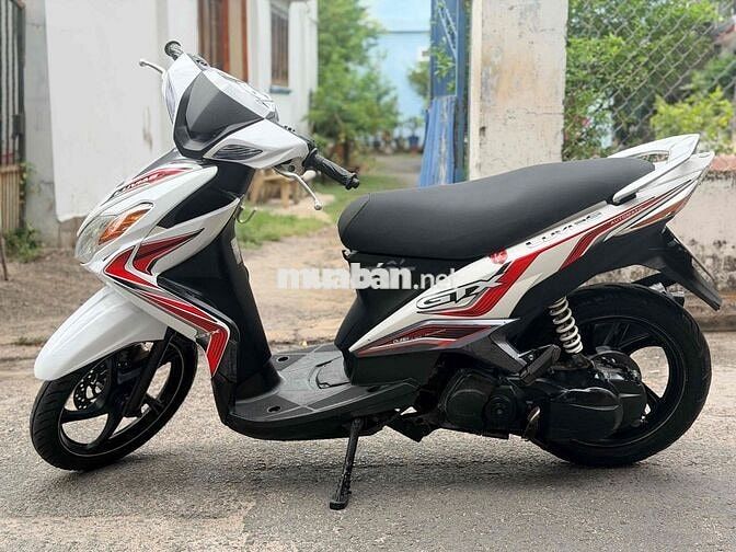 Yamaha Luvias GTX 2013 Trắng