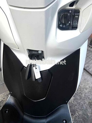 Honda Lead 2022 màu Trắng