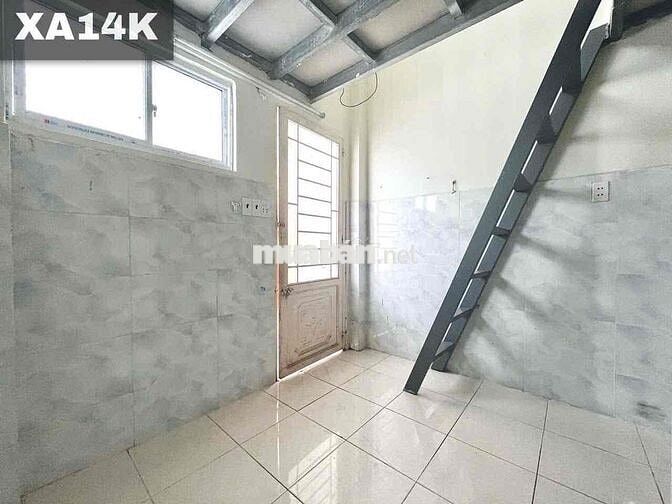 PHÒNG TRỌ GÁC LỬNG, SẴN MÁY LẠNH CÁCH ĐH TĐT 2KM