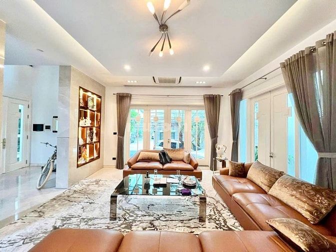 BÁN BIỆT THỰ TRUNG HÒA_LÔ GÓC 330m2_HAI MẶT TIỀN 32m_VỊ TRÍ SIÊU VIP