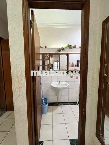 BÁN NHÀ - BỚT LỘC CHO NGƯỜI CÓ THIỆN CHÍ
