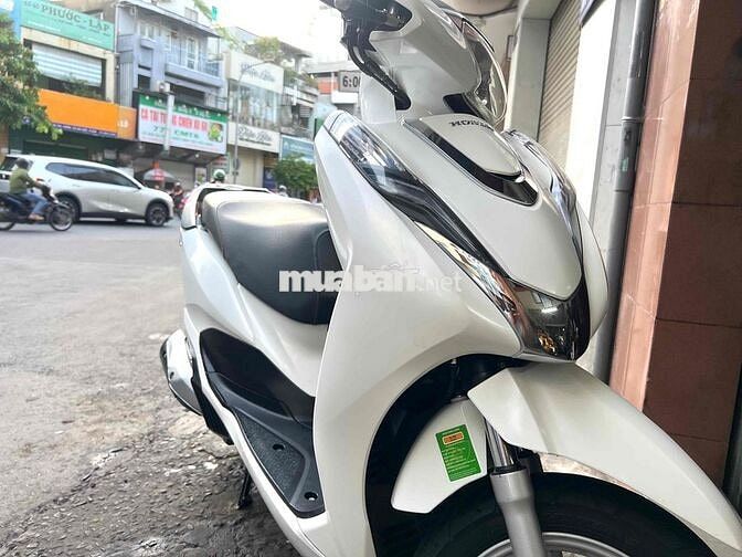 Honda Lead 2022 màu Trắng