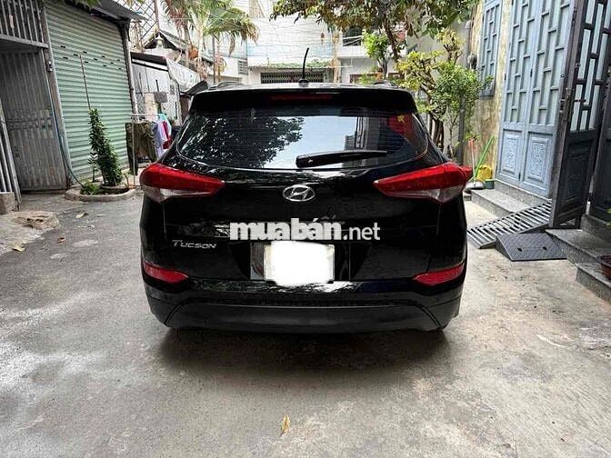 Hyundai Tucson Đen 5 chỗ