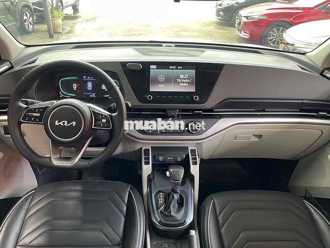 KIA Carens IVT 2024 Trắng một chủ dùng không lỗi