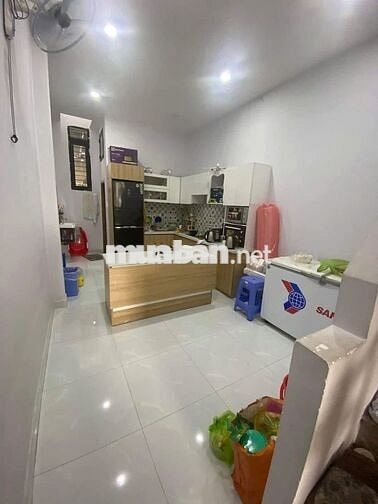 Chính chủ bán gấp nhà Hẻm Hưng Phú, Phường 9, Quận 8, giá 2,85 tỷ