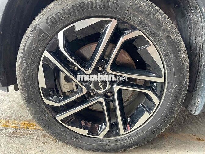 KIA Carens IVT 2024 Trắng một chủ dùng không lỗi