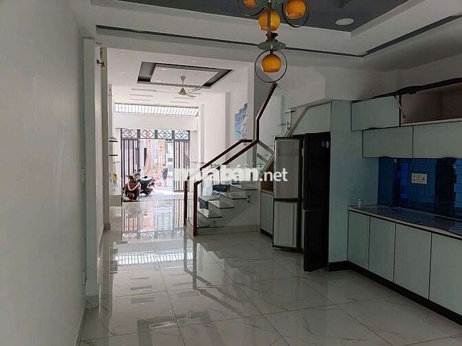 CHO THUÊ NHÀ NGUYÊN CĂN MẶT TIỀN ĐƯỜNG SỐ LÂM VĂN BỀN, P. TÂN QUY