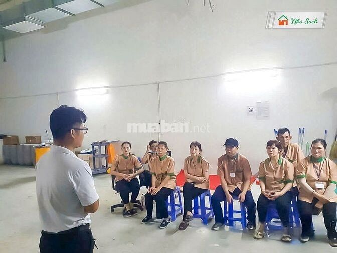 Tuyển Nhân Viên Vệ Sinh