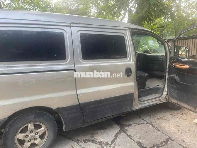 Hyundai Starex SVX 2002 Bạc