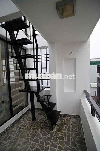 Nhà hẻm 4m đường Nguyễn Biểu Quận 5