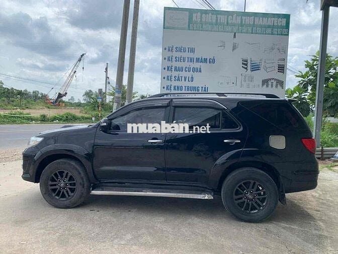 Toyota Fortuner 2016 số sàn máy dầu