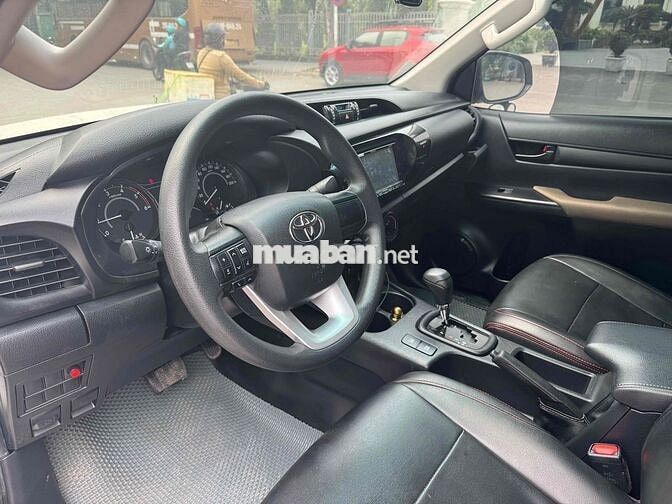 Toyota Hilux 2019 Trắng 70.000 km