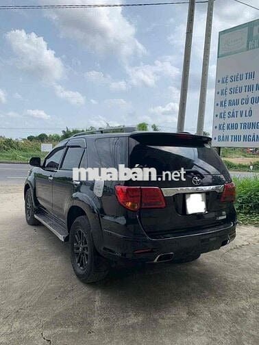 Toyota Fortuner 2016 số sàn máy dầu