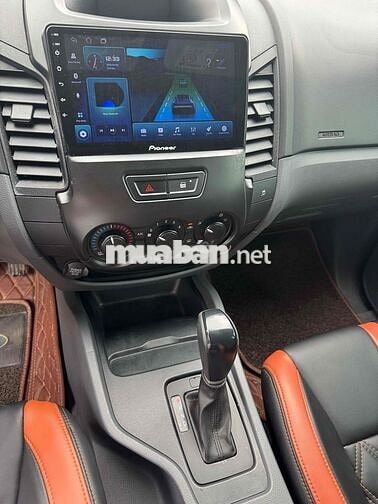 Ford Ranger Đỏ