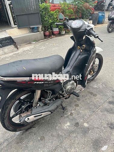 Yamaha Sirius FI Trắng Đen