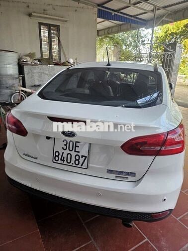 Ford Focus 2017 190000 km Trắng
