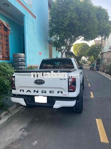 Ford Ranger XLS 2025 4x2 Trắng 15000 km
