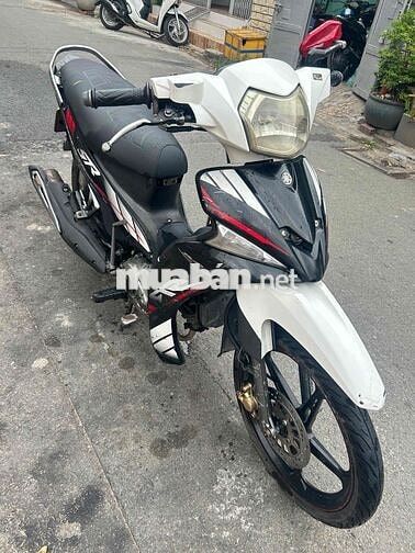 Yamaha Sirius FI Trắng Đen