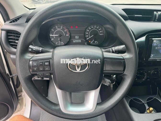 Toyota Hilux 2019 Trắng 70.000 km
