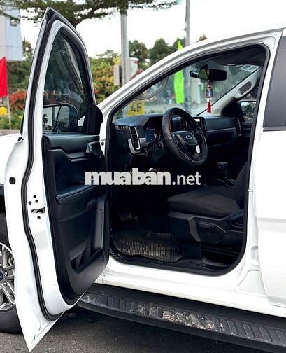 Ford Ranger XLS 2.0L 4x2 AT 2024