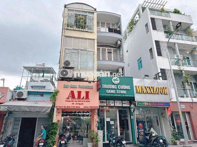 mặt tiền 40,6m2 kết cấu 1trệt lững 2 lầu chỉ 12ty tl lộc