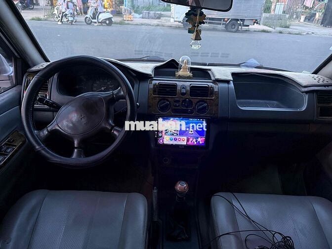 Mitsubishi Jolie Bạc